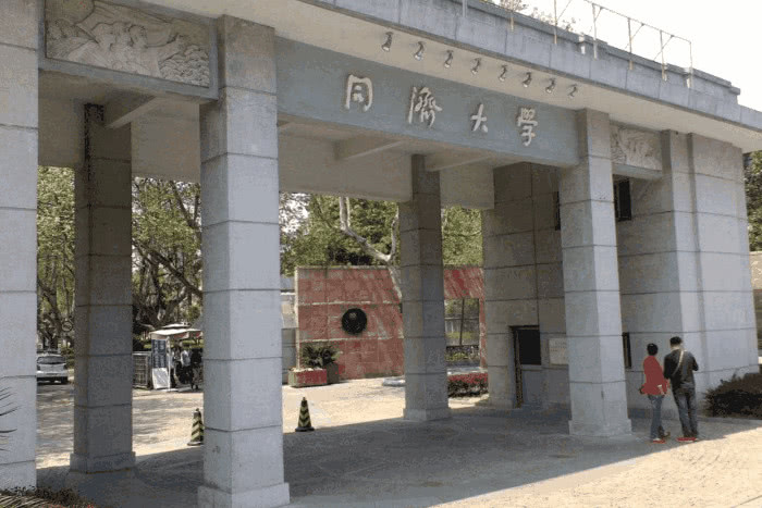 中国最难毕业的五所大学，退学率很高，真是严进严出